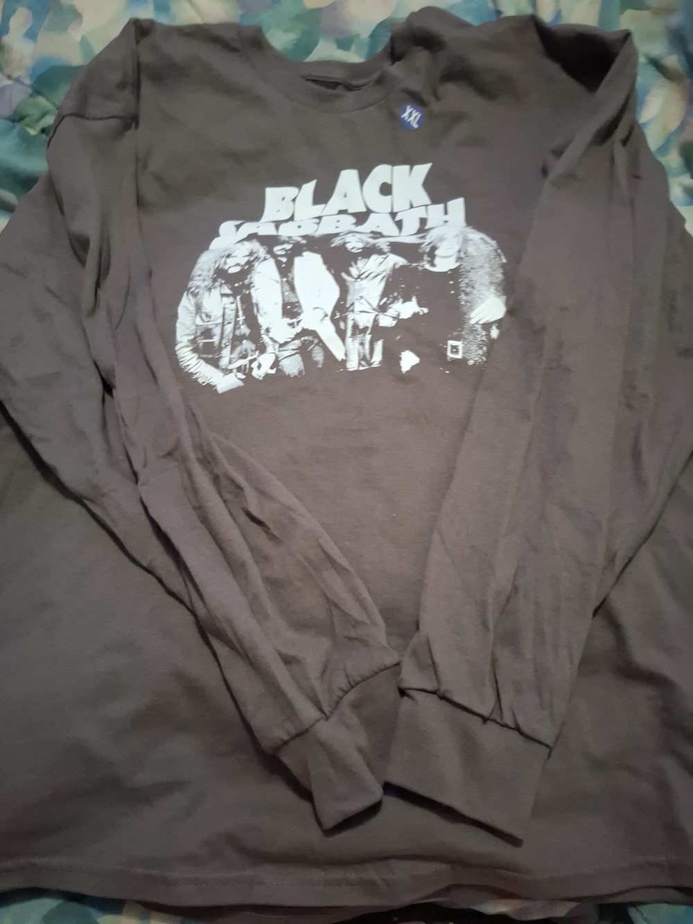 Gildan Black Long-Sleeve Graphic Tee with White Band Design